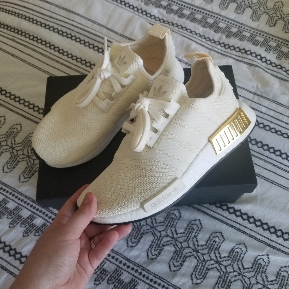 ADIDAS NMD R1 Cream Knit Metallic Gold Plug - Picture 4 of 6